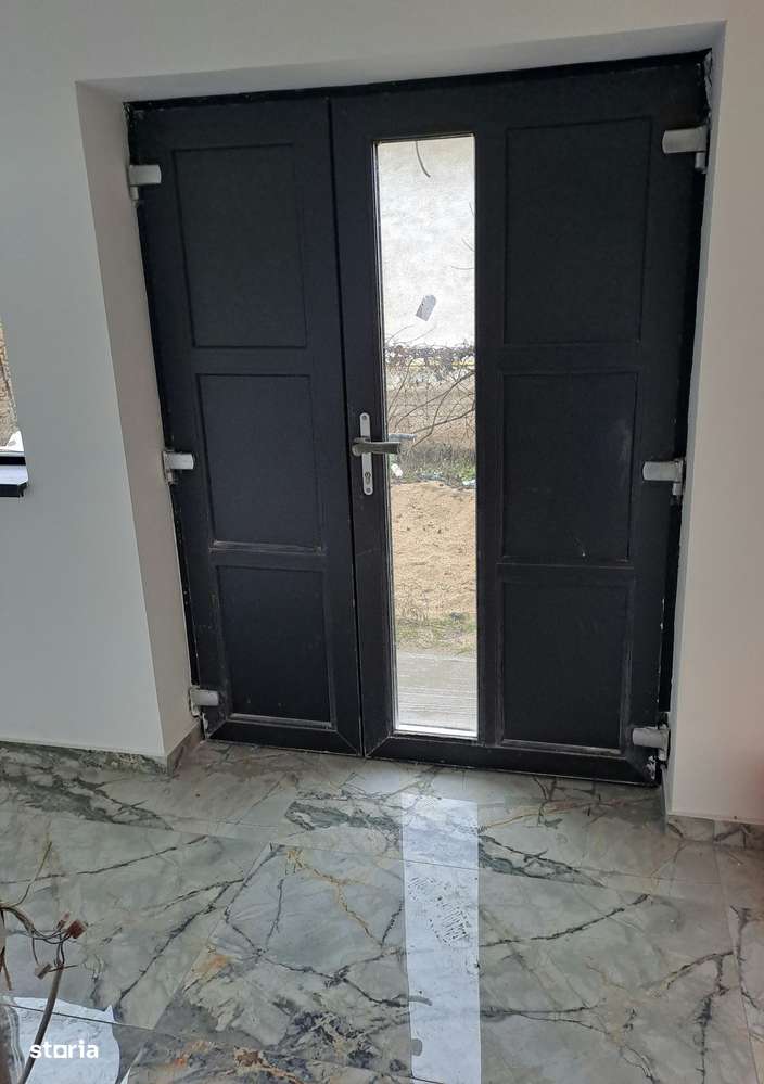 Construcție nouă,Ișalnița,1000 mp,3camere,buc,2bai,toate utilitățile-11