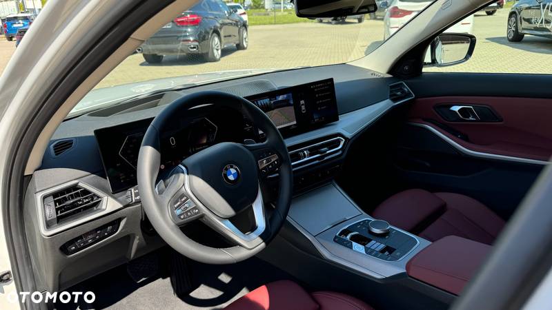 BMW Seria 3 320i - 15