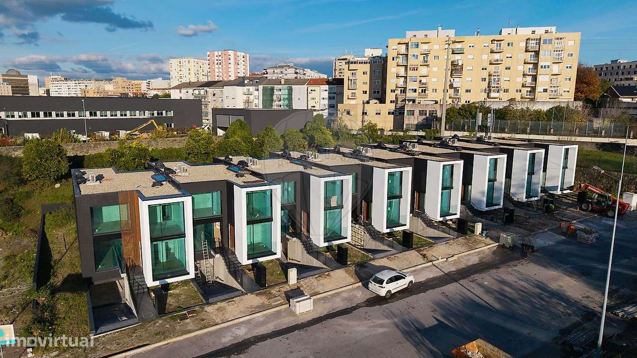 Moradia T4 para venda-30