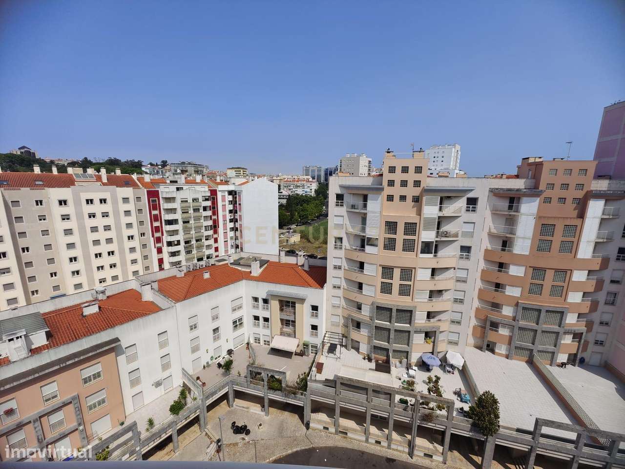 Apartamento T3 em São Domingos de Benfica – Espaço, Conforto e Centra - Grande imagem: 2/28
