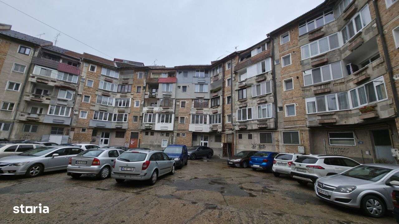 Apartament 2 camere central , 57 mp Petrosani, Hunedoara - Imagine principală: 5/16