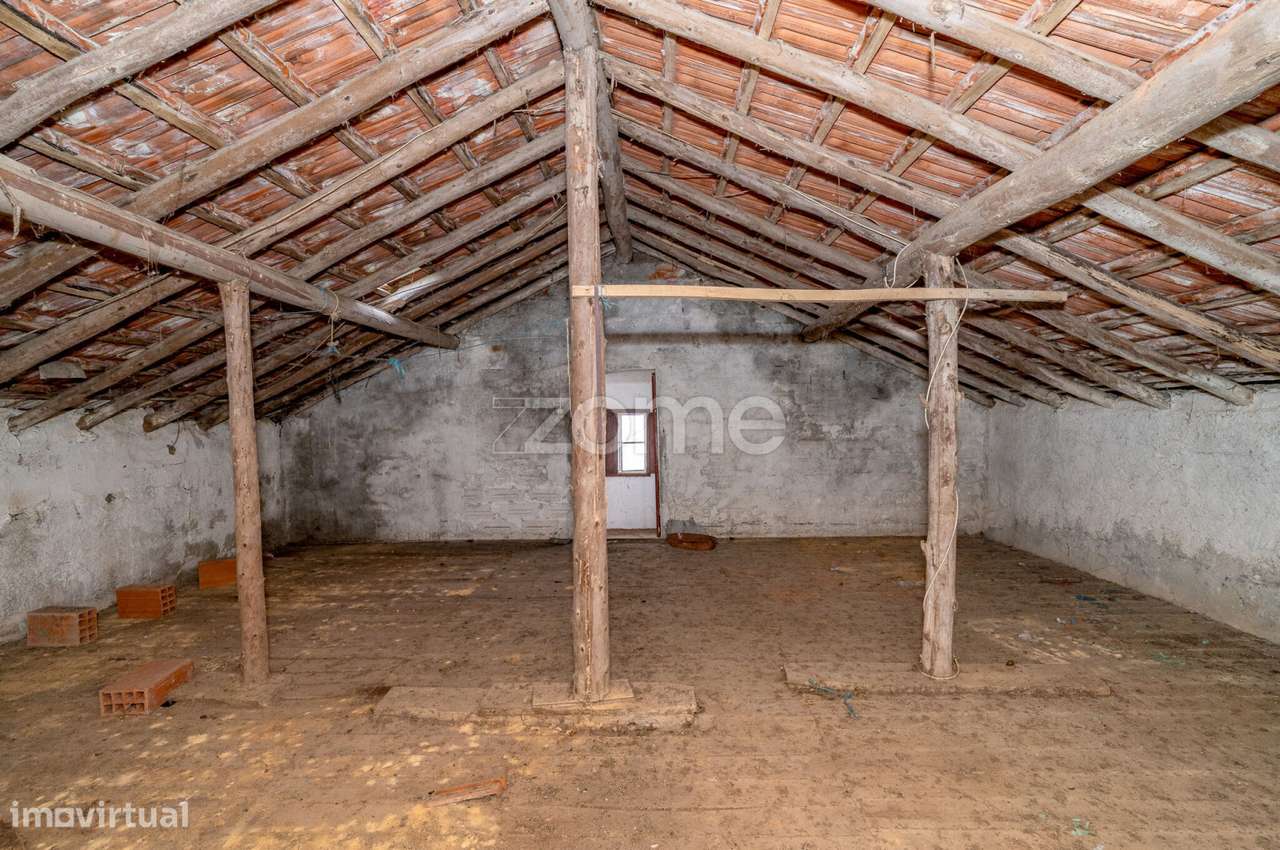 Moradia com Anexos, Terreno e Poço – Carvalhal de Azóia | Soure - Grande imagem: 5/17