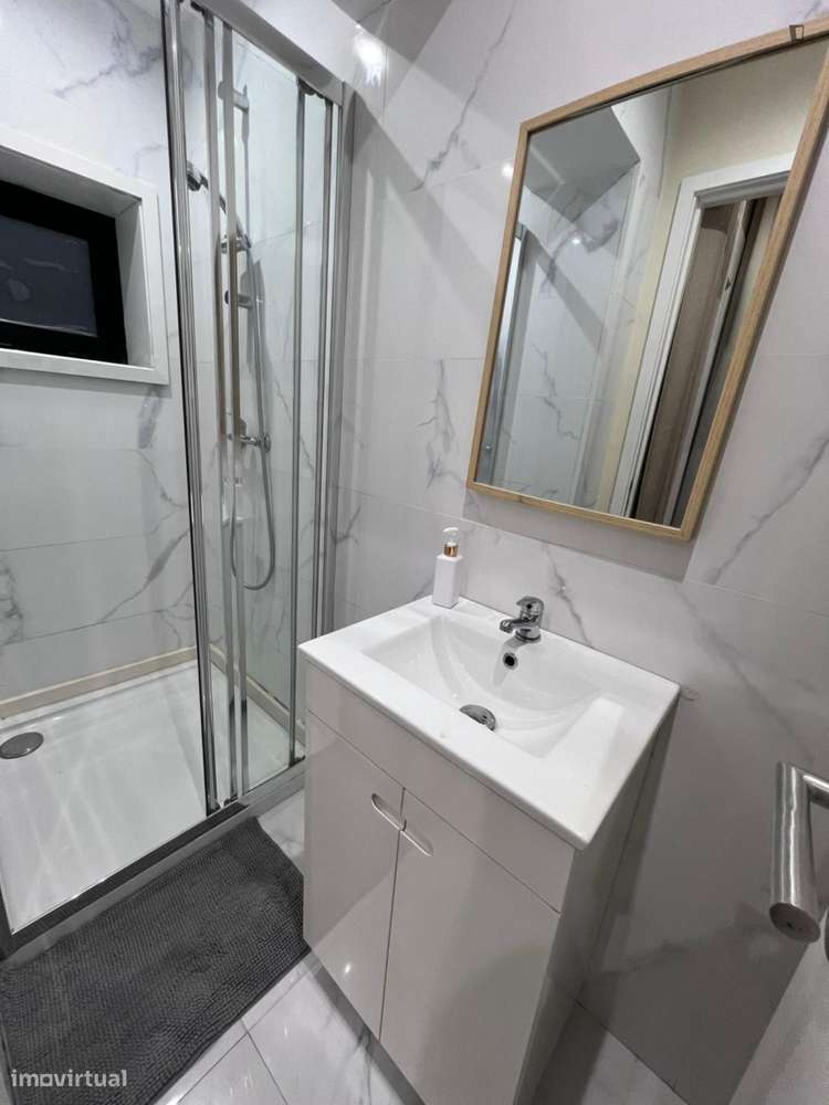 Estúdio - localizado em Paranhos Porto - Grande imagem: 5/5