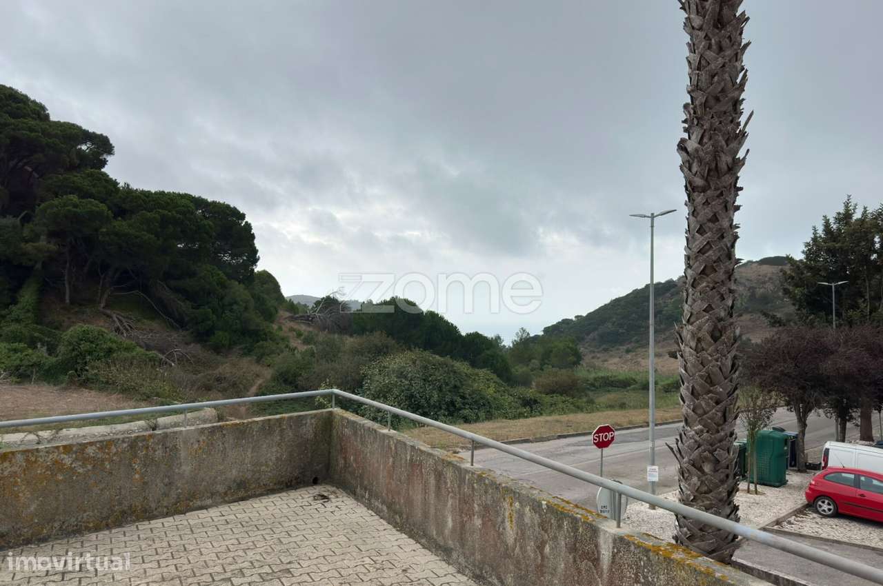 Loja de 108 m² com Potencial de Conversão em T3 – Santana, Sesimbra...-20