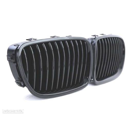 GRELHAS FRONTAIS PARA BMW F10 F11 2010+ PRETO BRILHANTE - 3