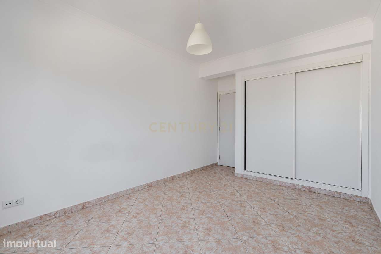 T3 com 155 m² no centro de Olhão | 330.000 €-19