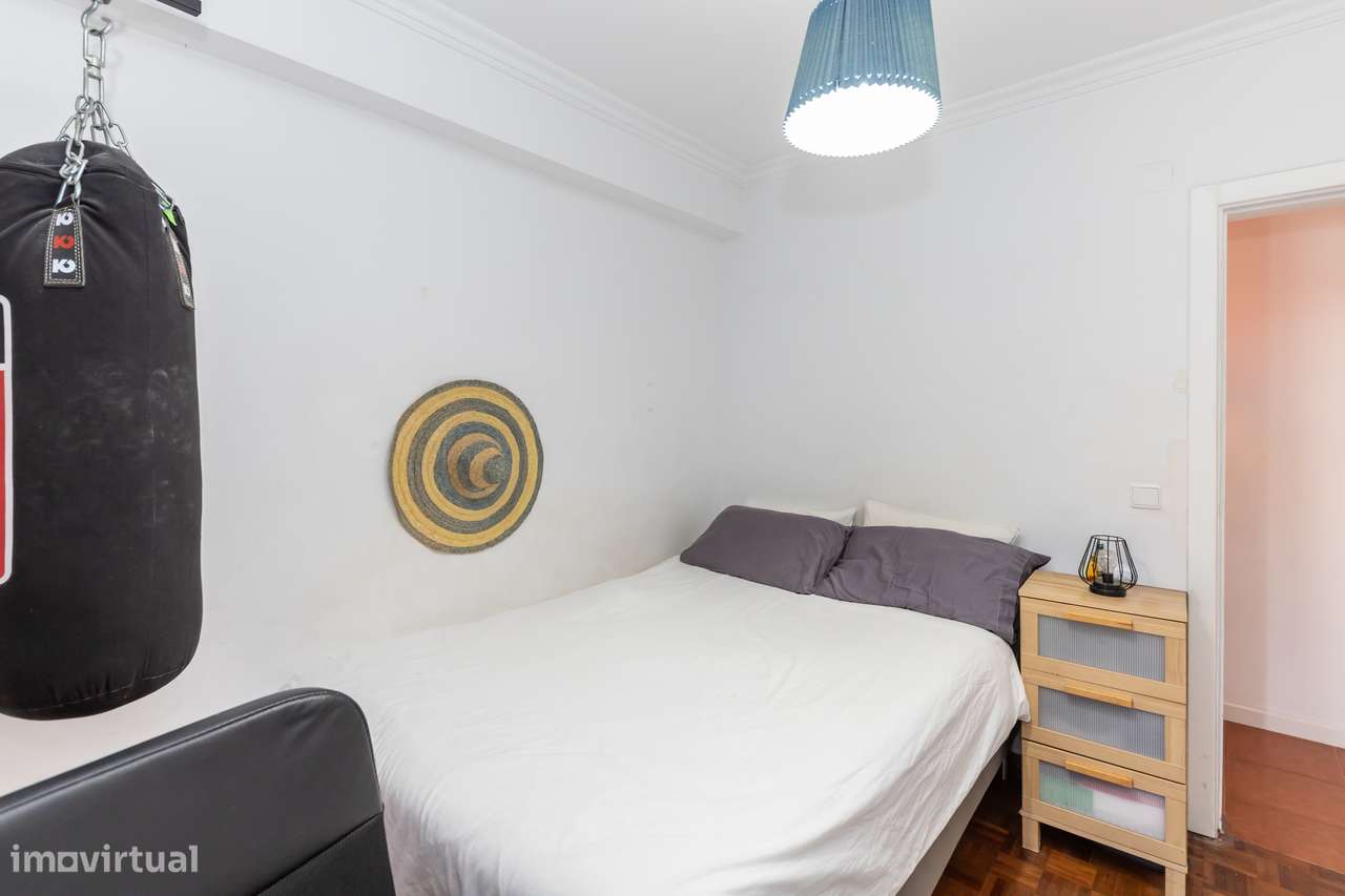 Apartamento T3 em zona central da Quinta do Conde-18