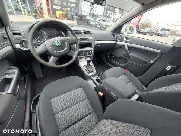 Skoda Octavia 1.8 TSI Elegance DSG - 10