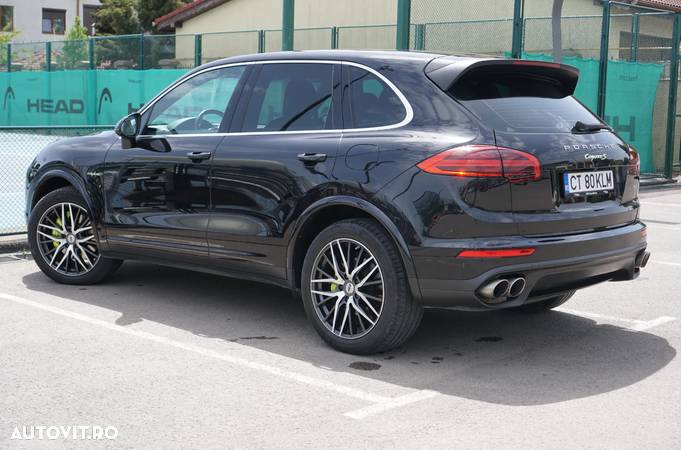 Porsche Cayenne S Hybrid Tiptronic S - 8