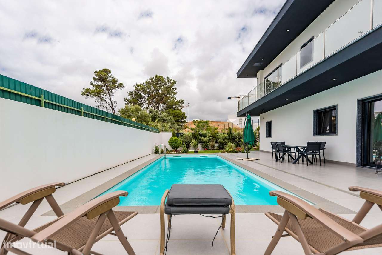 Moradia de Luxo T4 em Birre, piscina aquecida, jardim e garagem - Grande imagem: 3/60