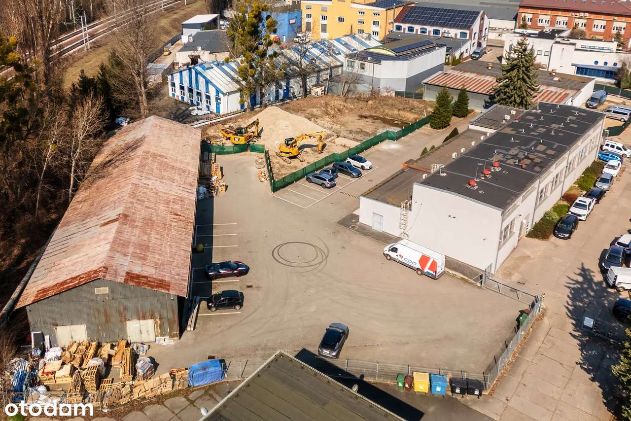 Nowa cena/ Działka z placem/ Budynek biurowy/ Magazyn-3