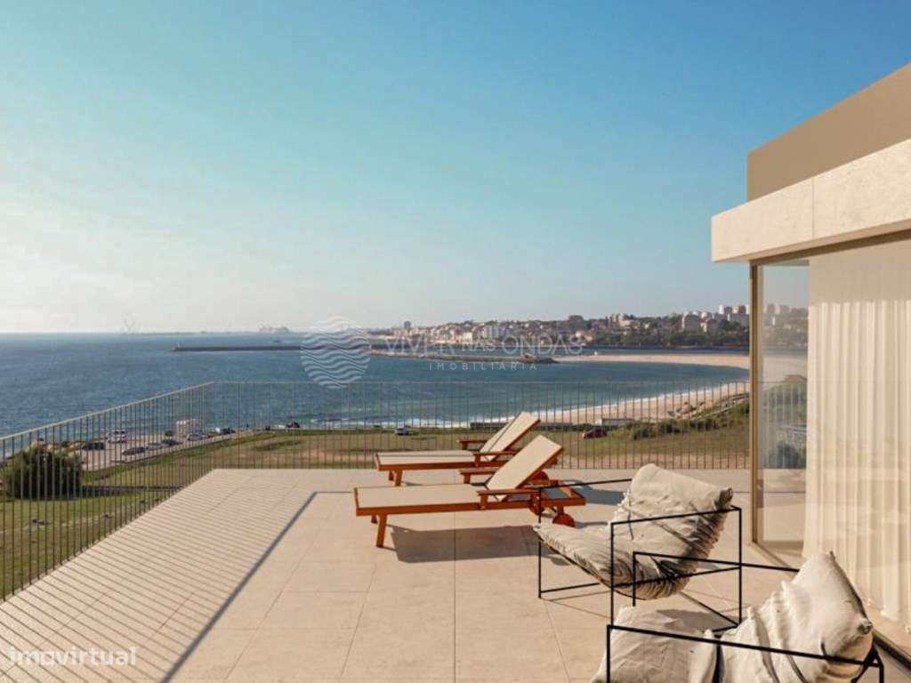 Apartamento T4 com 3 lugares de parqueamento e arrumos, em Canidelo. - Grande imagem: 3/38