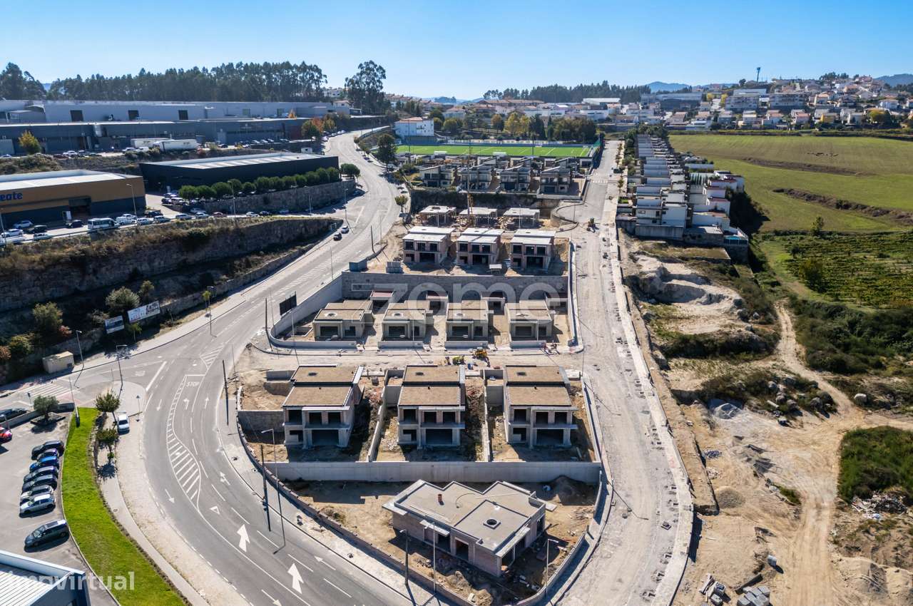 Moradia T3 no conceituado projeto Casas da Várzea - Lousada - Grande imagem: 2/18