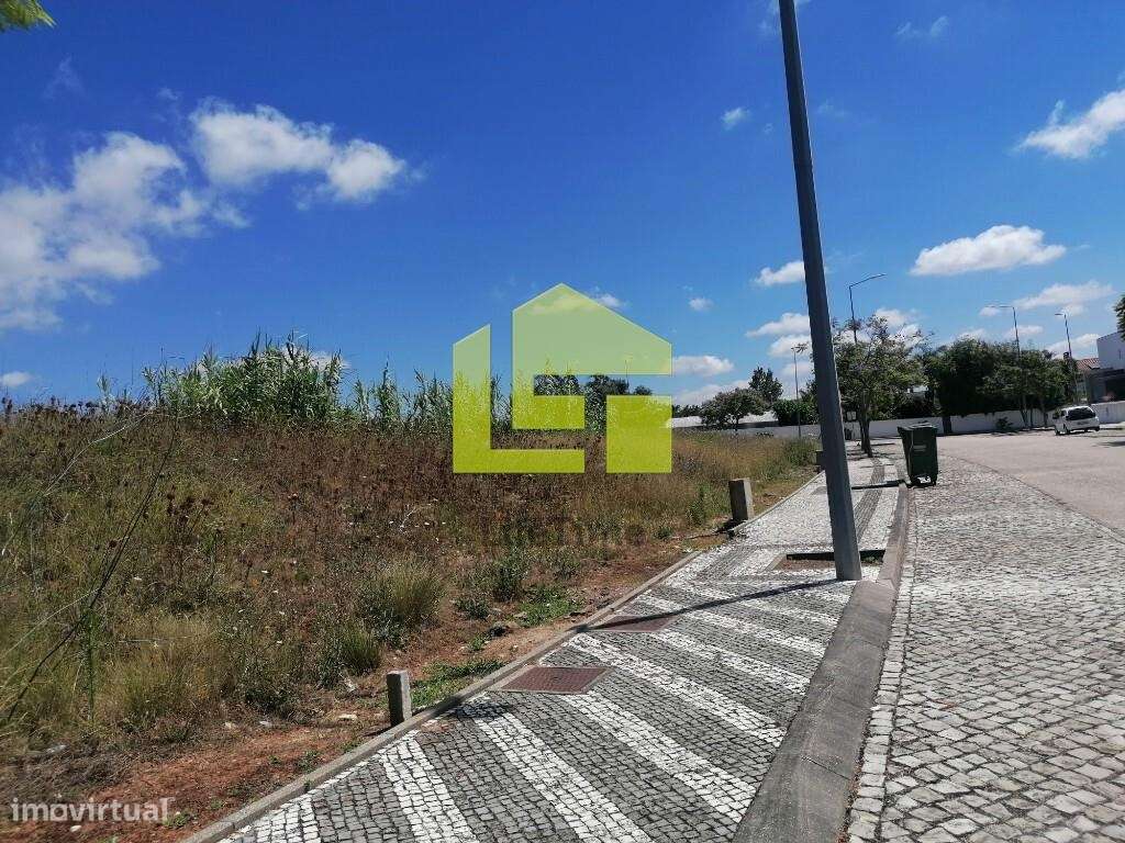 Terreno urbano para moradia isolada em Barreira Condeixa-a-Nova - Grande imagem: 4/18