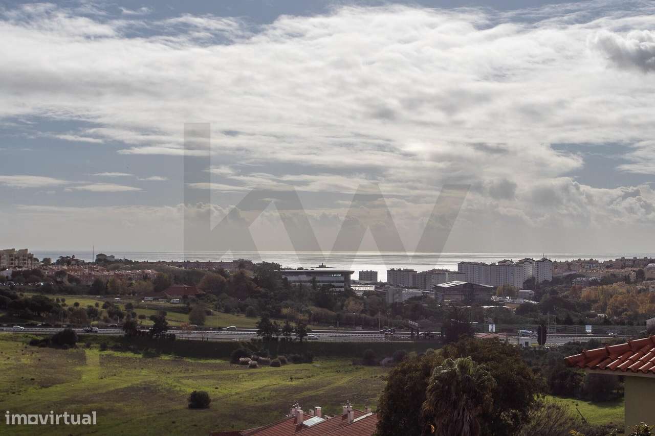 Moradia Renovada de Charme com 4 Quartos e Vista Panorâmica para Lisbo - Grande imagem: 5/60