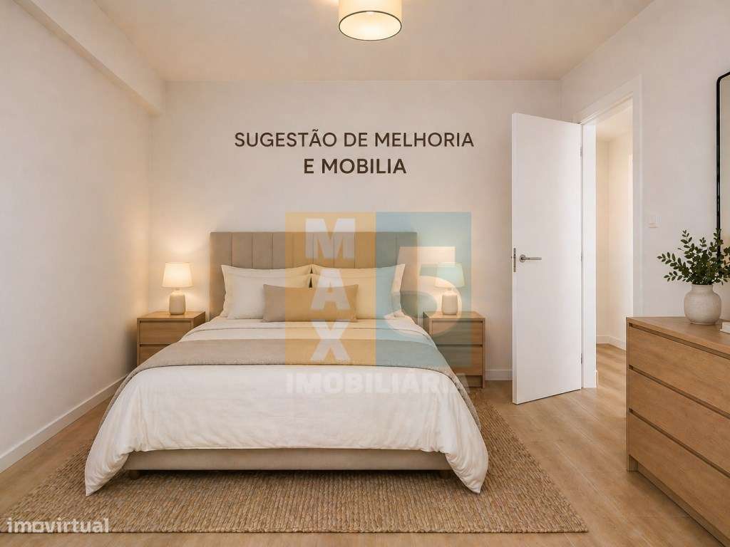 T1 com boa luz natural para remodelação total - Vale da Amoreira-3