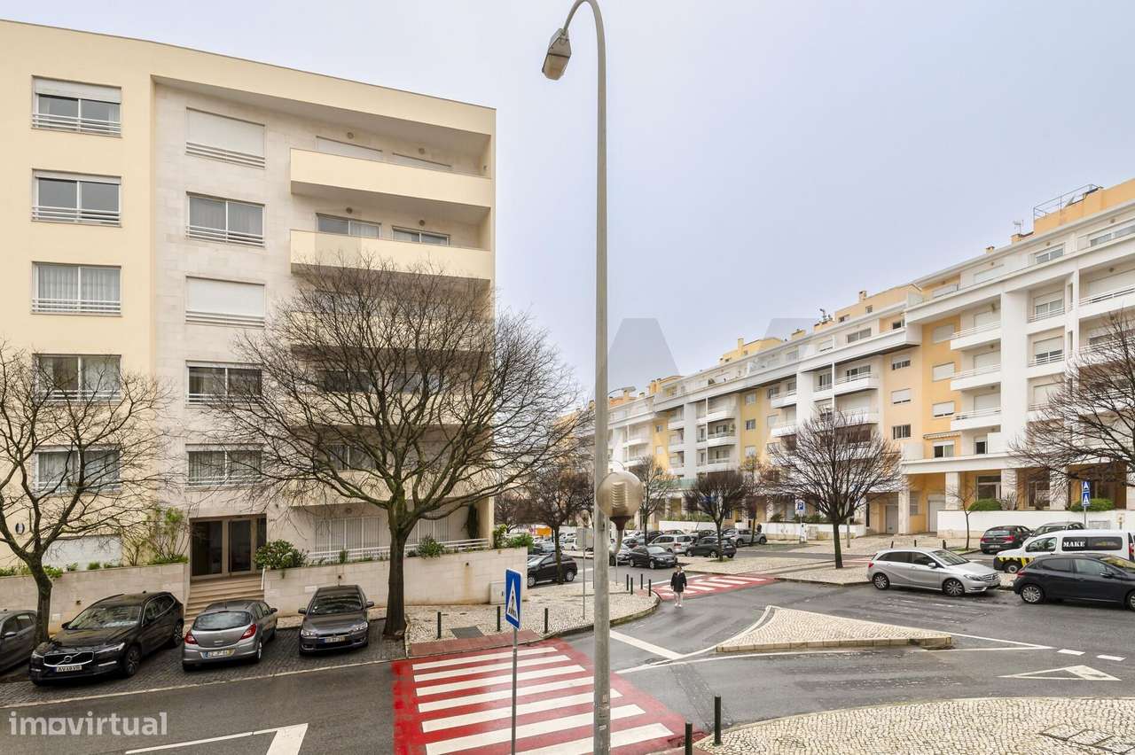 Apartamento T3 com elevador,  estacionamento e arrecadação, Jardins da-27