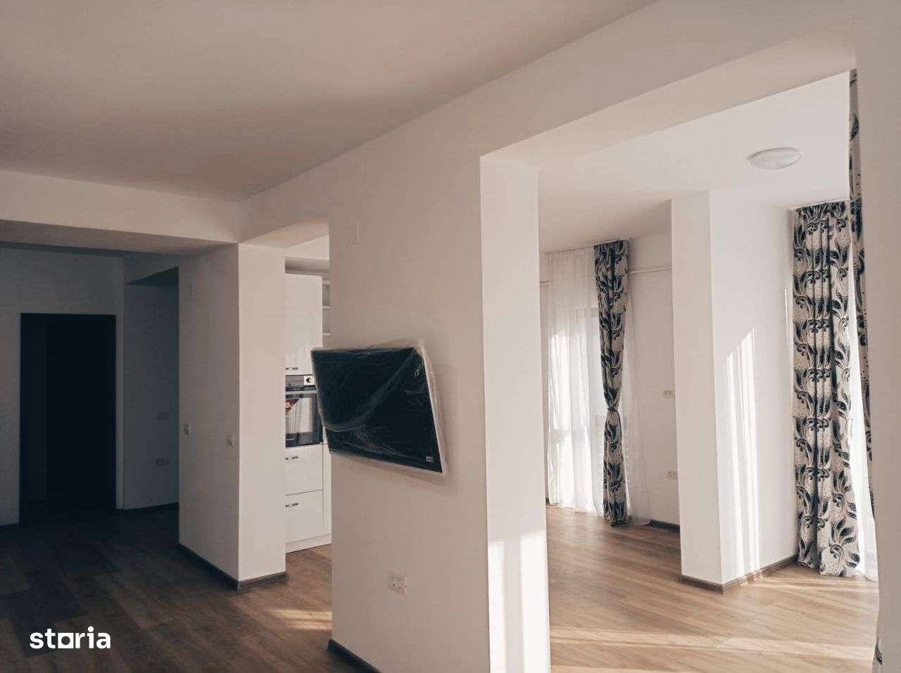 casa / vila Budeasa , mobilata / utilata , finisaje moderne ! - Imagine principală: 5/16