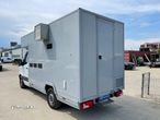 Mercedes-Benz Sprinter - 4