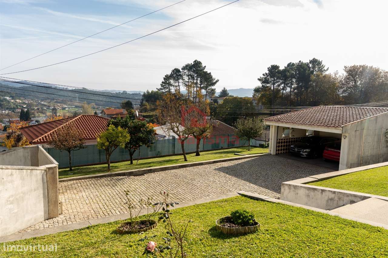 Moradia T4 em Guardizela, Guimarães-8