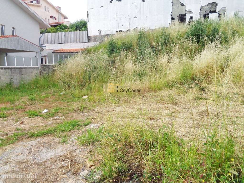 Terreno para Construção de Moradia - Grande imagem: 2/5