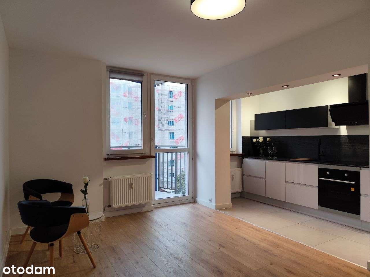 33,66 m2, 2 pokoje, 4p. (winda) C.O. miejskie K-CE - Pełny obrazek: 1/17