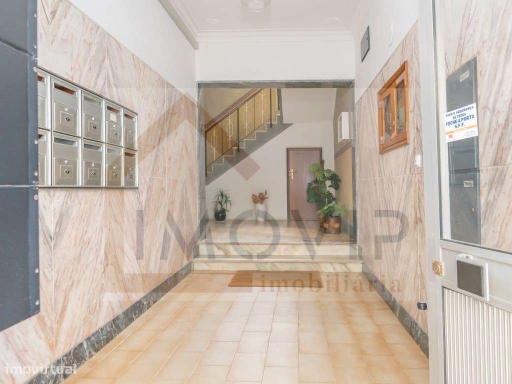 Vende-se apartamento central-18