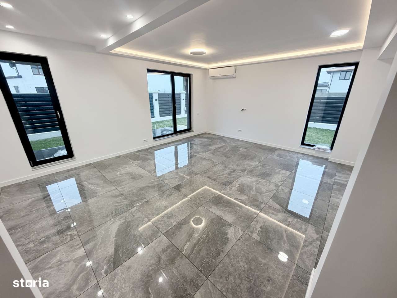 Casa Moderna P+1+M. 5 cam.Util 171 mp.Teren 242 mp - Imagine principală: 2/20