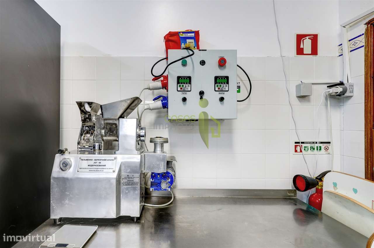 Trespasse de Empresa Alimentar Rentável em Funcionamento – Totalmente-12