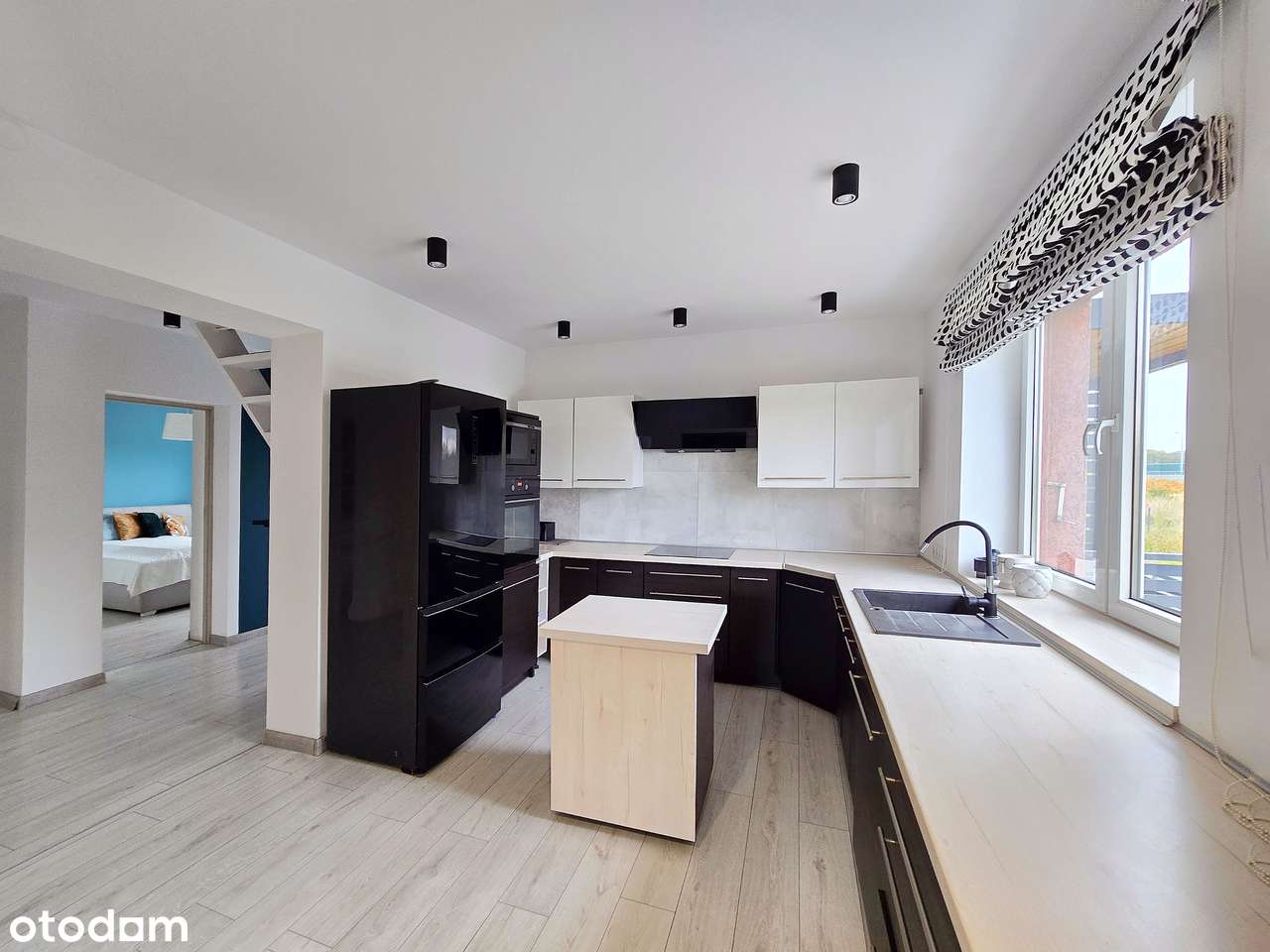 Dom do zamieszkania wraz z halą, biurowcem obok trasy S1 - Pełny obrazek: 4/19