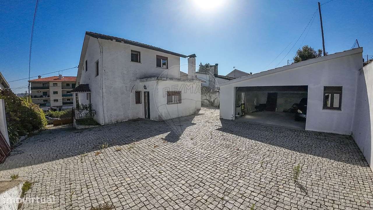 Moradia T5 para venda-9