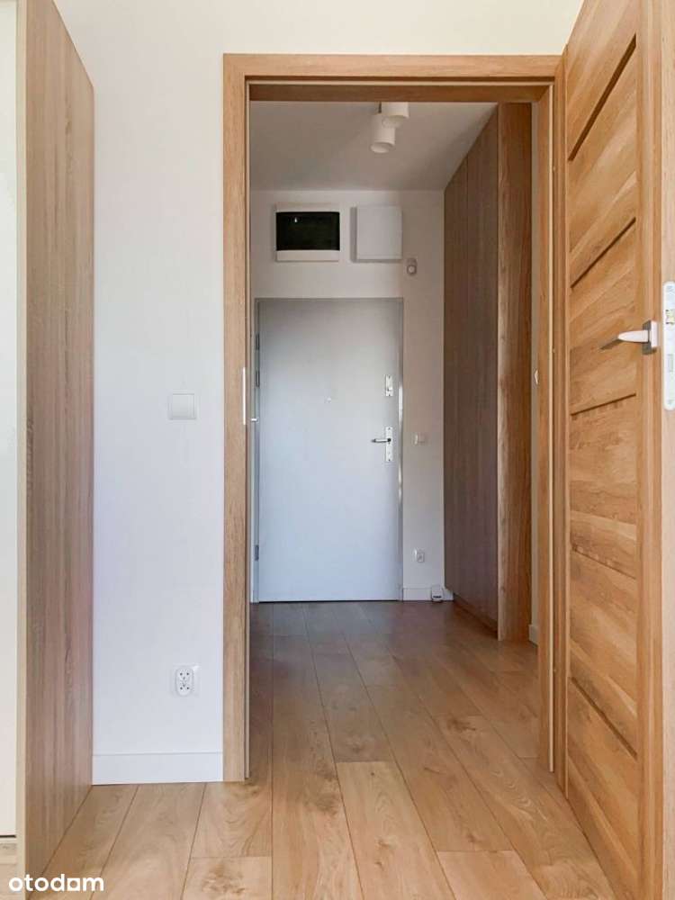 Sloneczne 2 pokojowe mieszkanie w apartamentowcu + parking - Widok 6