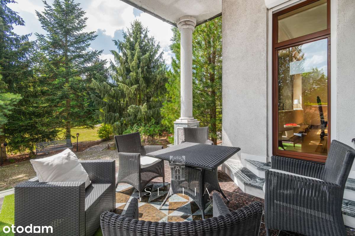 Wyjątkowa rezydencja w malowniczym Józefowie-13