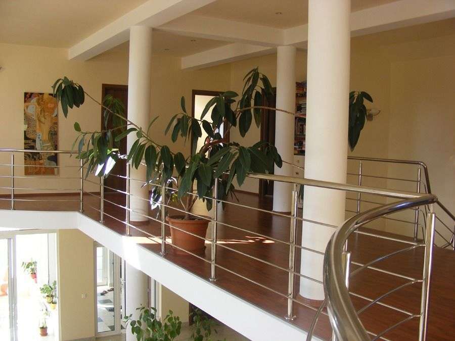 Sangeorgiu de Mures - Vanzare casa moderna cu 3 garaje - Str. Borzas - Imagine principală: 4/9