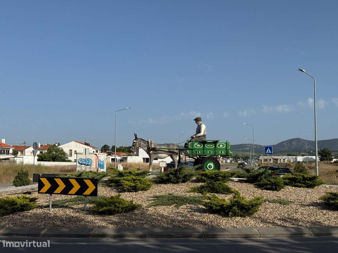 Nova Moradia T4 com Piscina na Vila de Azeitão-34