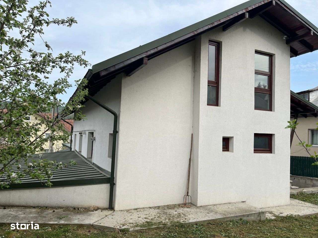 Comarnic - casa noua - 197000 Euro/Neg. - Imagine principală: 5/14