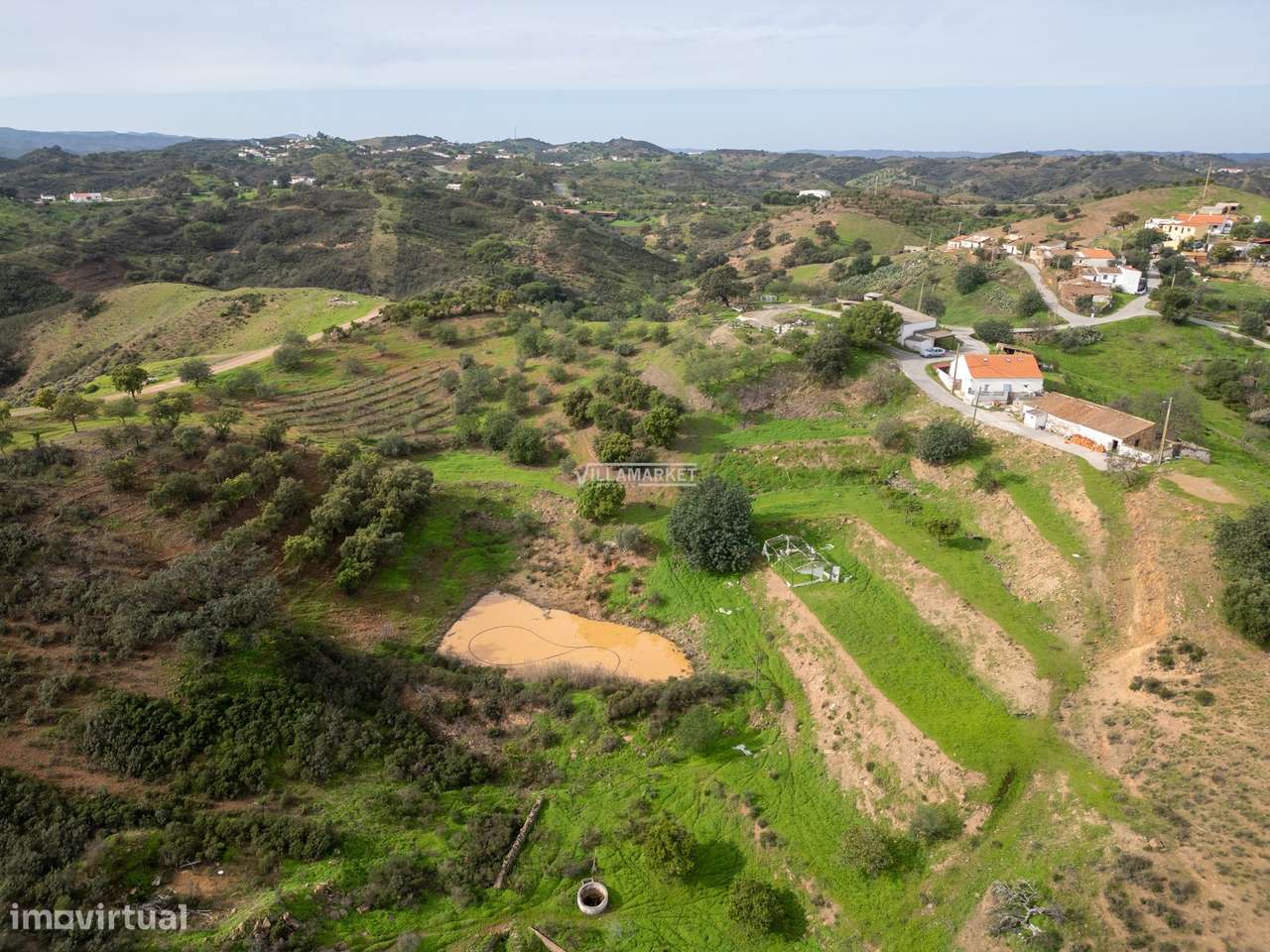 2 Terrenos rústicos com 10586 m2 situado no Lugar de Magoito (Odeleite-19