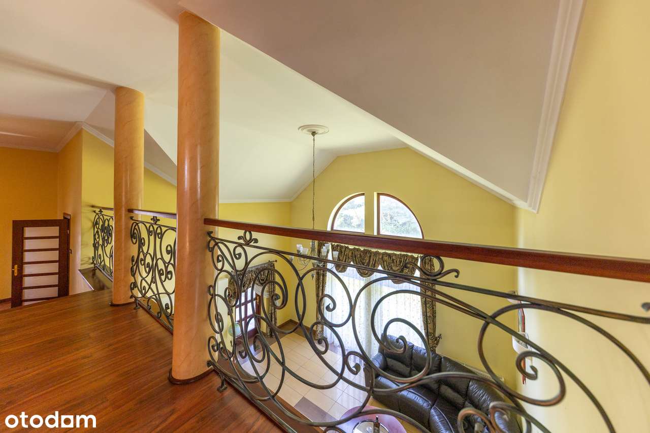 Wyjątkowy dom w Ludwikowie-13