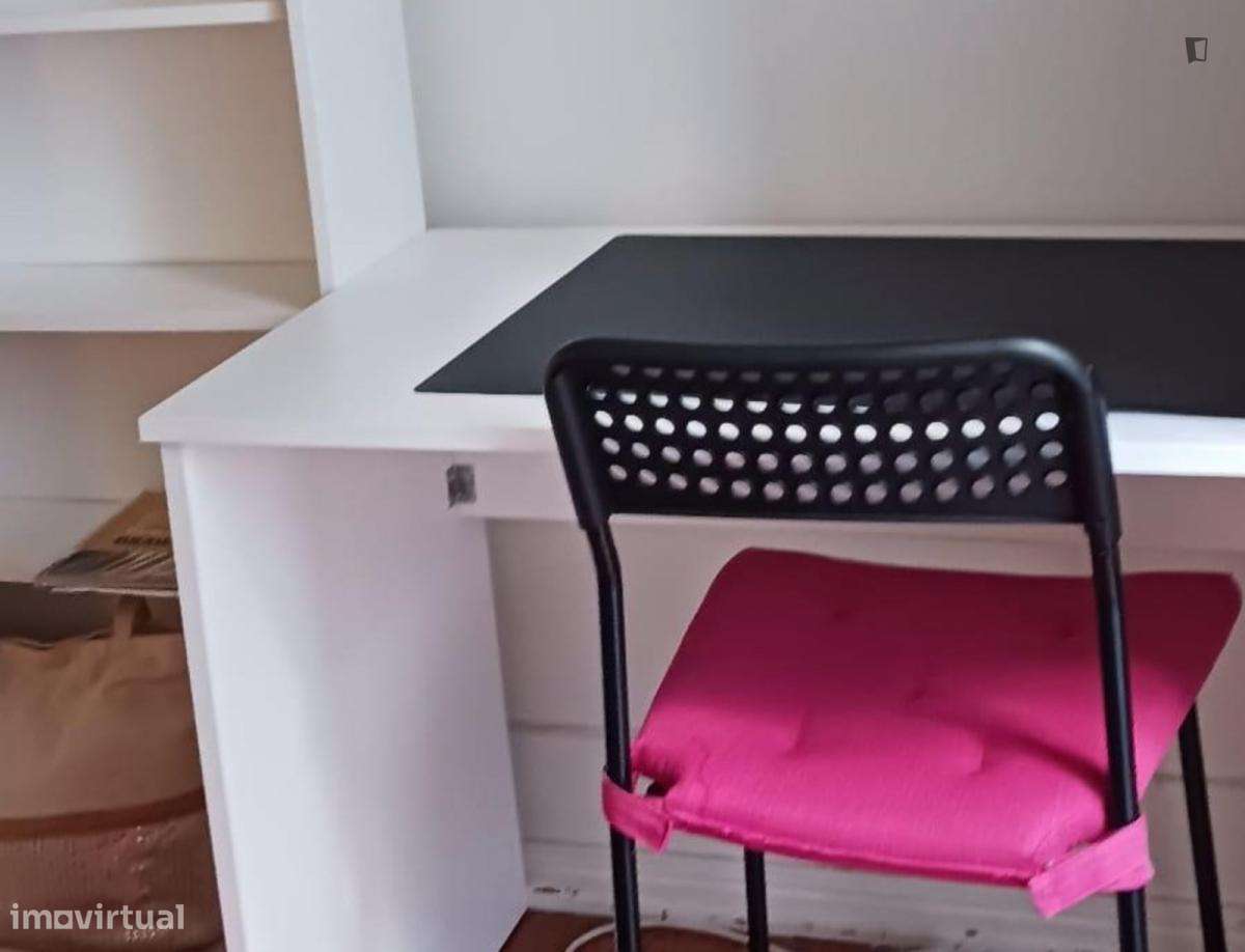 Quarto - localizado em Bairro Alto Lisbon - Grande imagem: 2/10