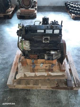 Motor Yanmar 8YDXL3.32R4N , model 3VNQA - 1