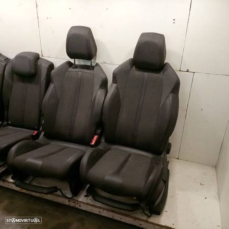 Conjunto De Bancos Peugeot 5008 Ii - 2