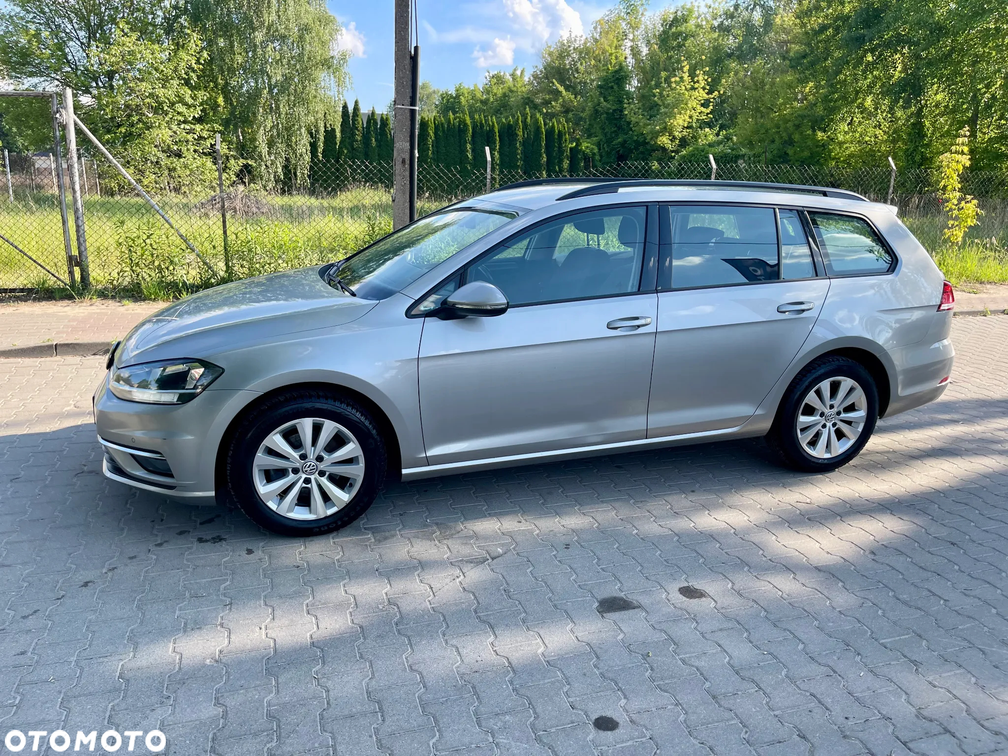 Volkswagen Golf VII 1.6 TDI BMT Comfortline - 4