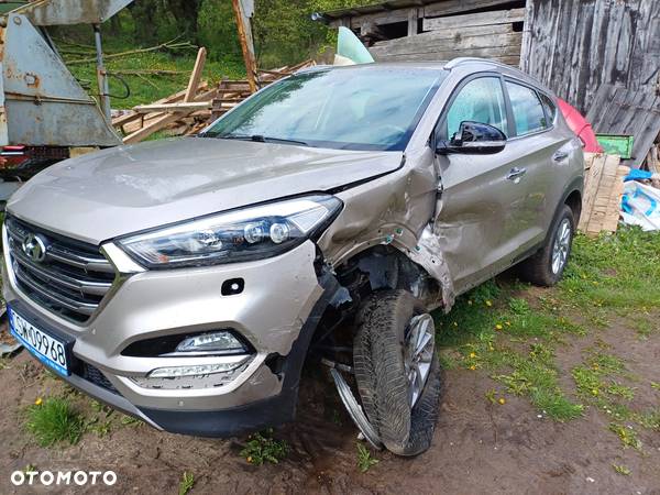 Hyundai Tucson 1.7 CRDI BlueDrive Comfort 2WD - 1