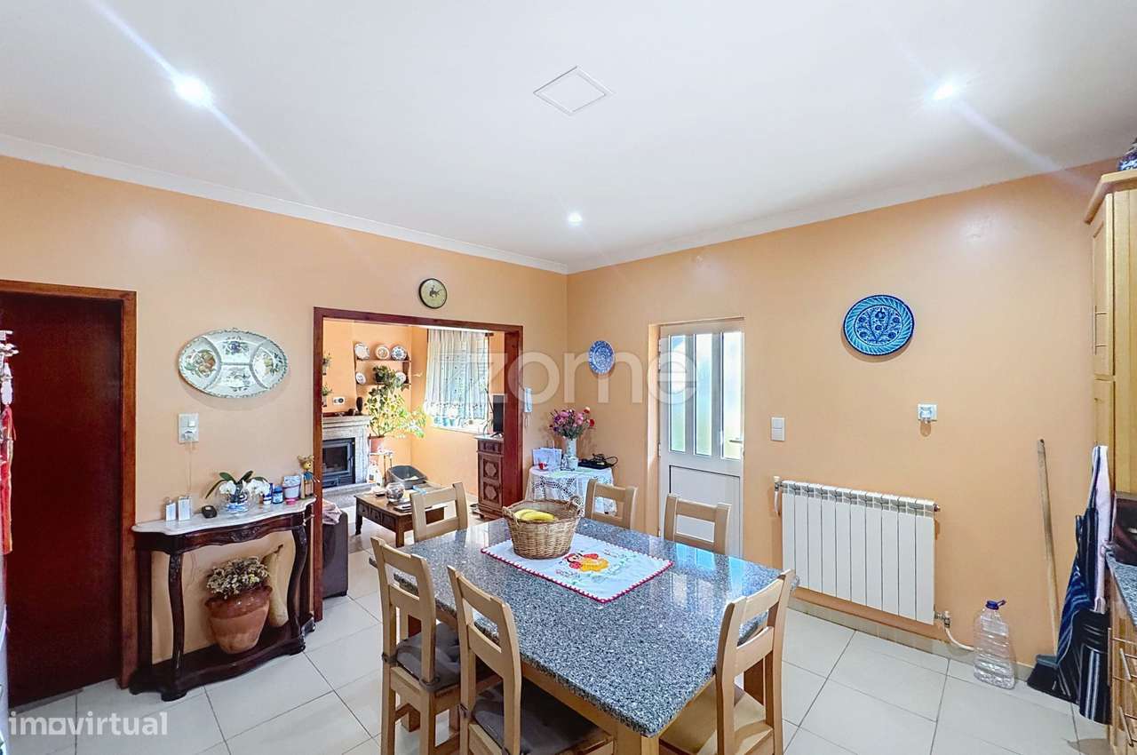 Moradia T3 isolada com jardim - Grande imagem: 5/30