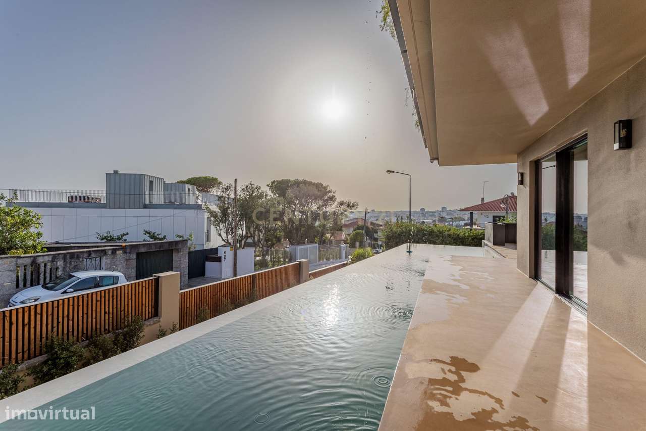 Moradia T4 + T0 Independente — Alto da Parede, Cascais-7
