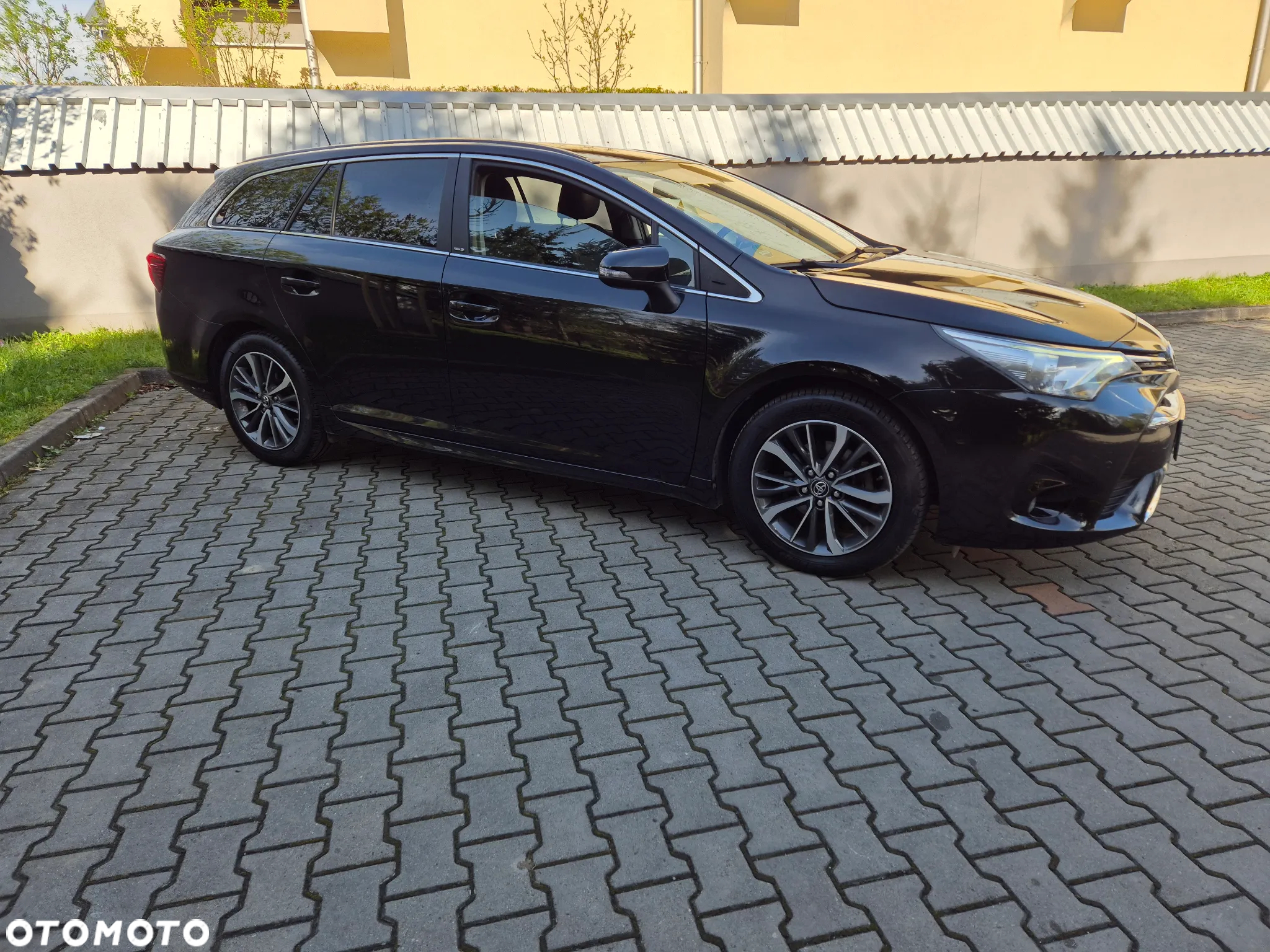Toyota Avensis Touring Sports 1.8 Edition S+ - 5