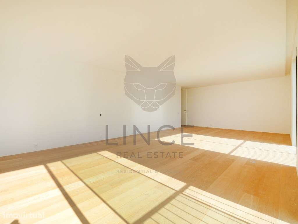 Moradia T3 com terraço e piscina, na Foz do Douro, Porto - Grande imagem: 3/30