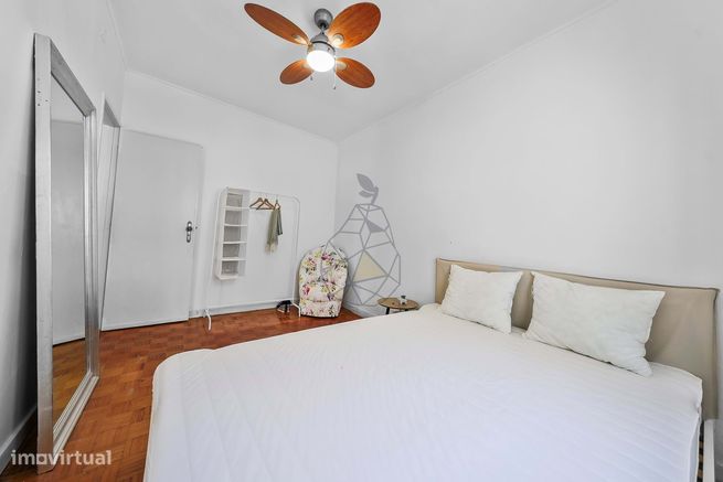 Apartamento T4 Completamente Renovado em Portimão-23