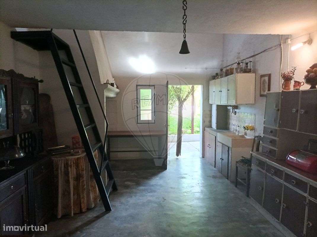 Moradia T2 para venda-15