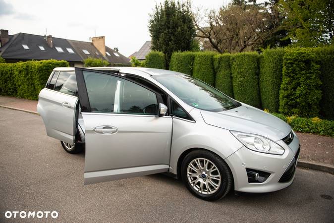 Ford Grand C-MAX - 15